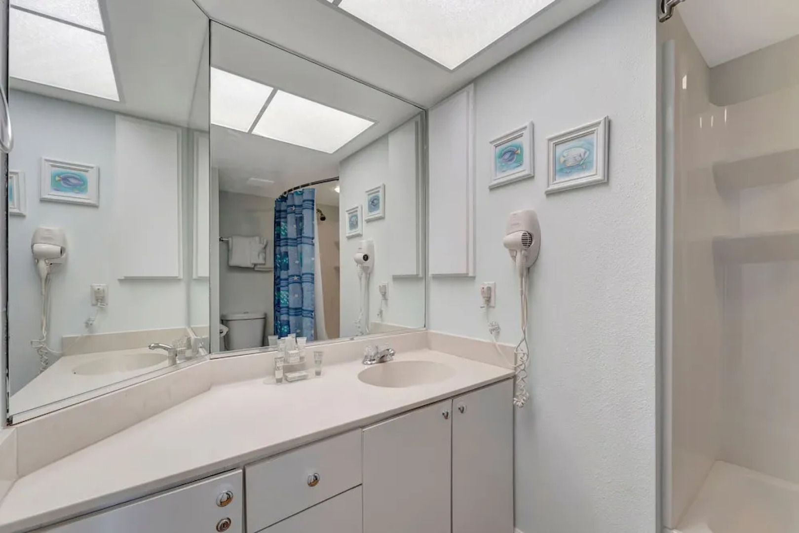 Beach One Bedroom Villa by Redawning