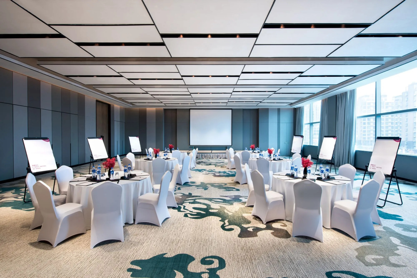 Crowne Plaza Baoji City Center by IHG