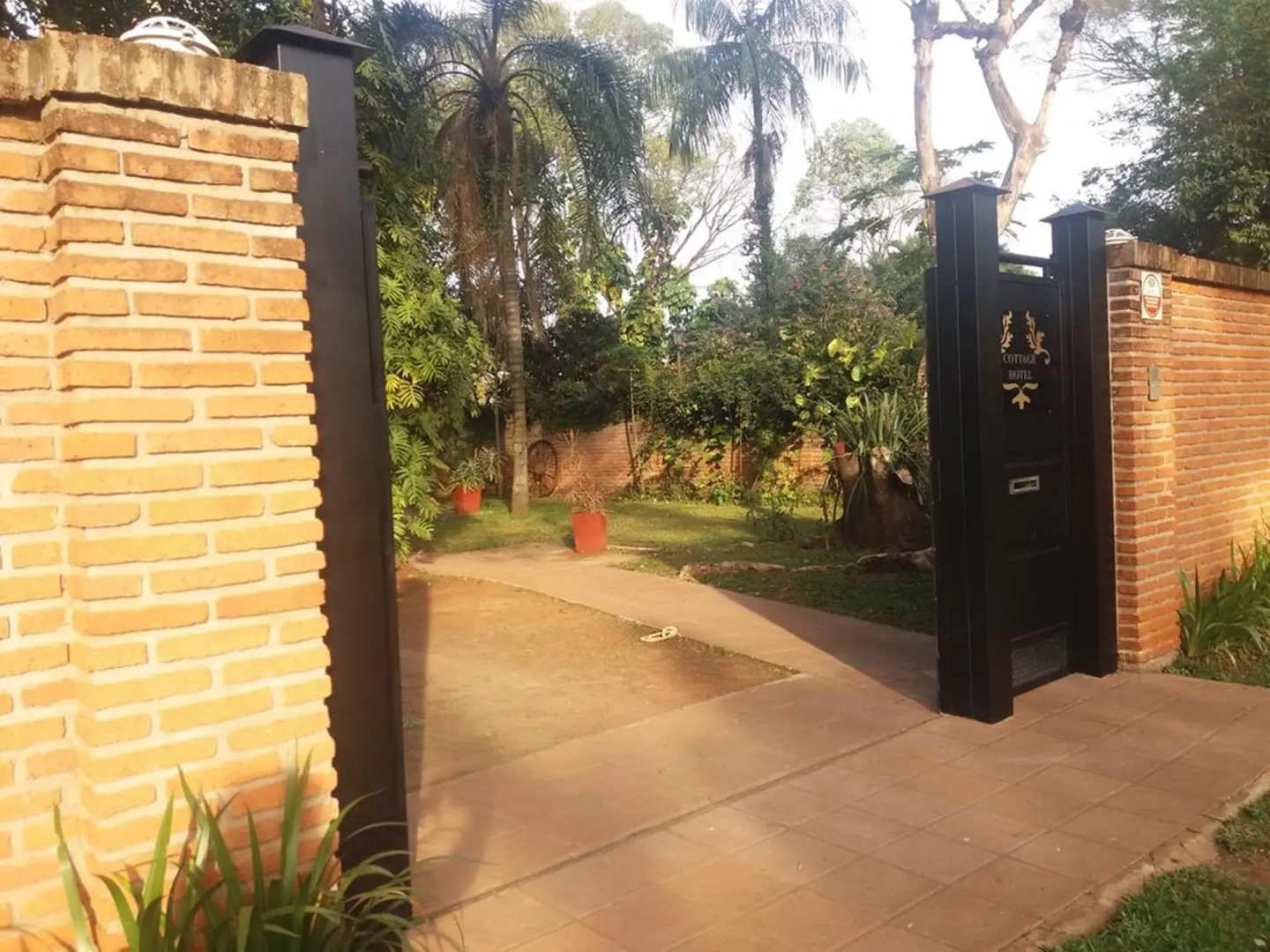 Cottage Boutique Hotel
