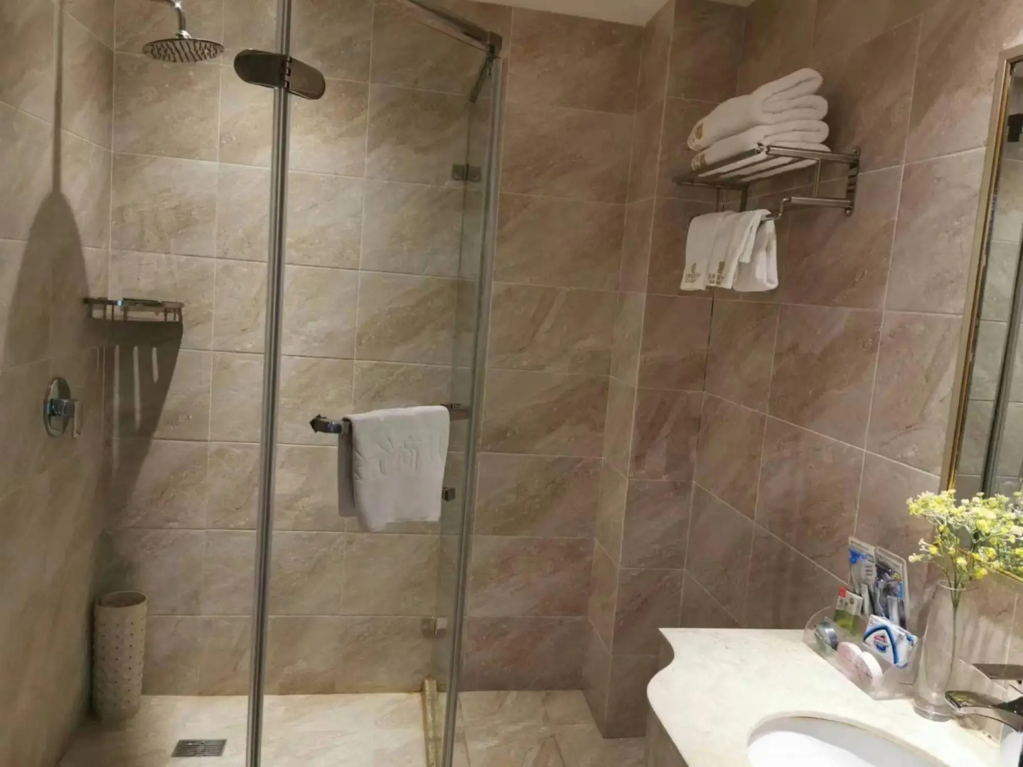 Delin Business Hotel
