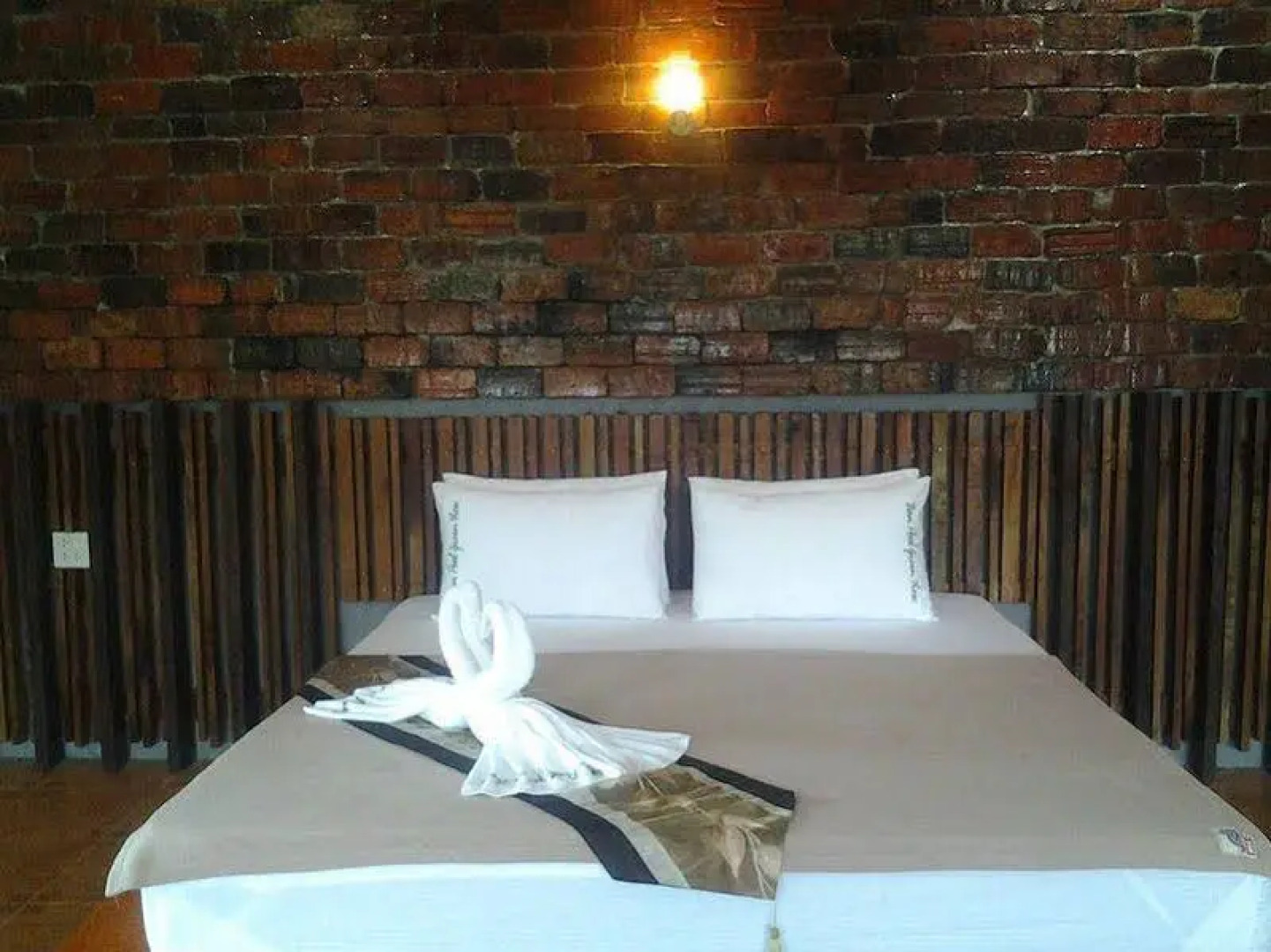 Ban Pool Green View Resort