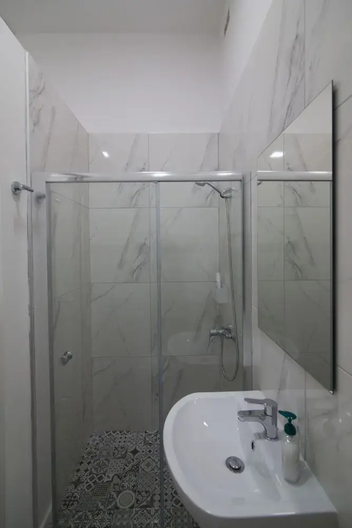 The Burrow City Rooms (Homestay)