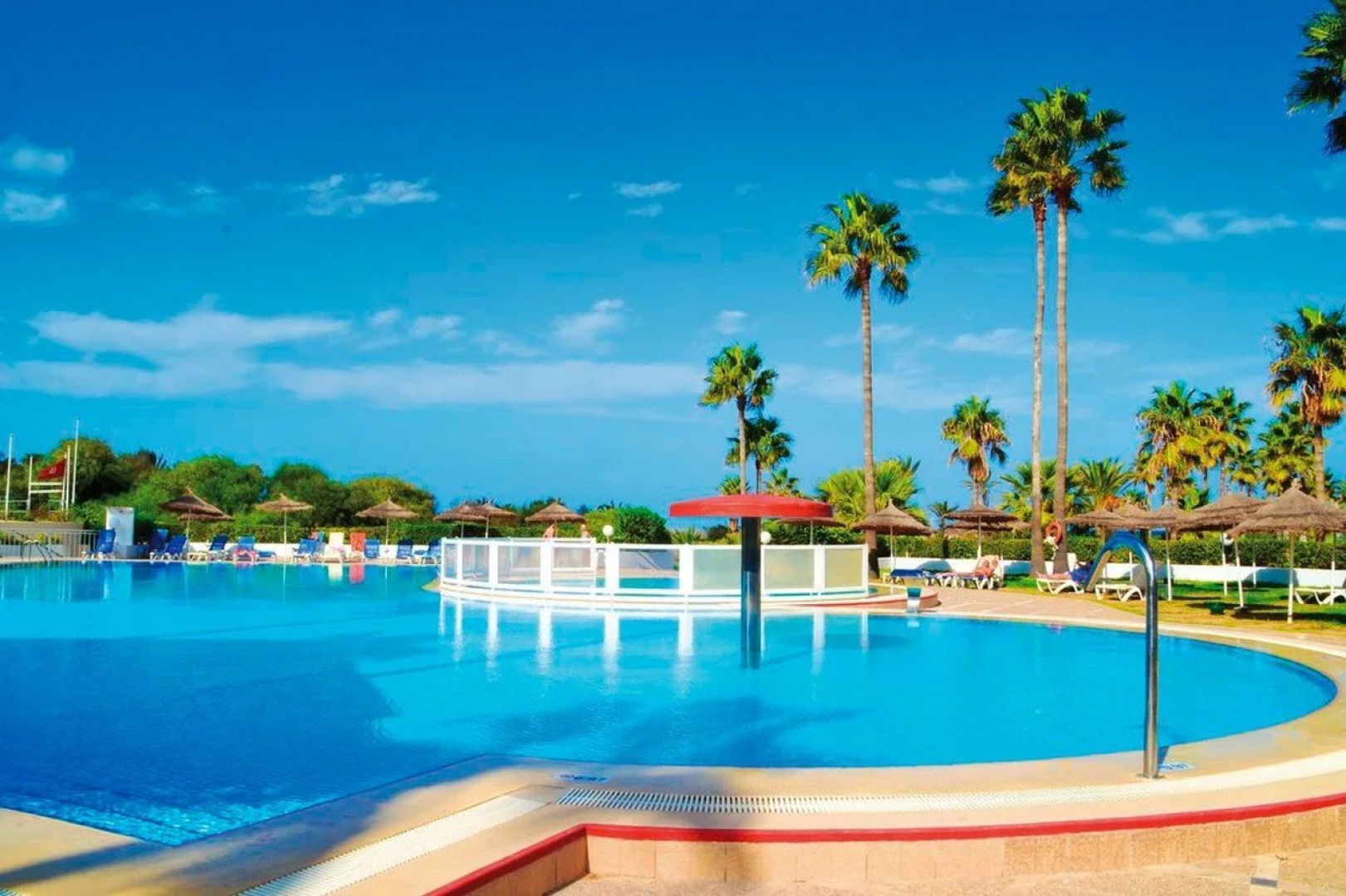 Hotel Tropicana Club & Spa