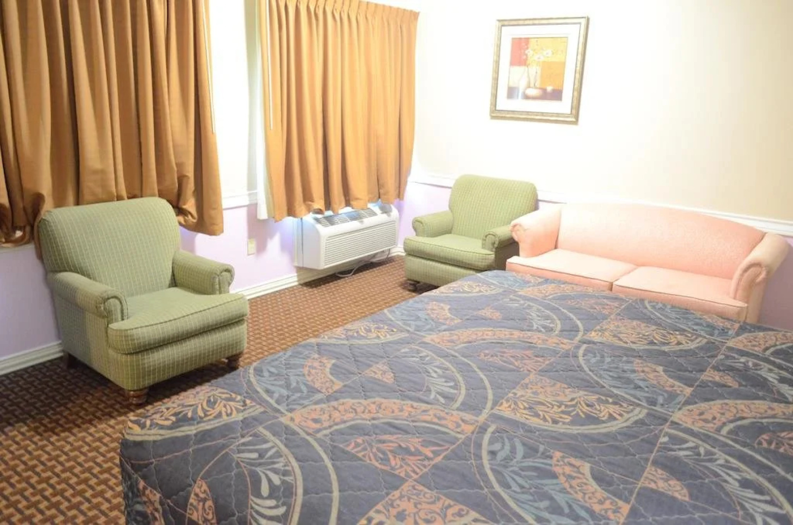 Budget Host Inn & Suites