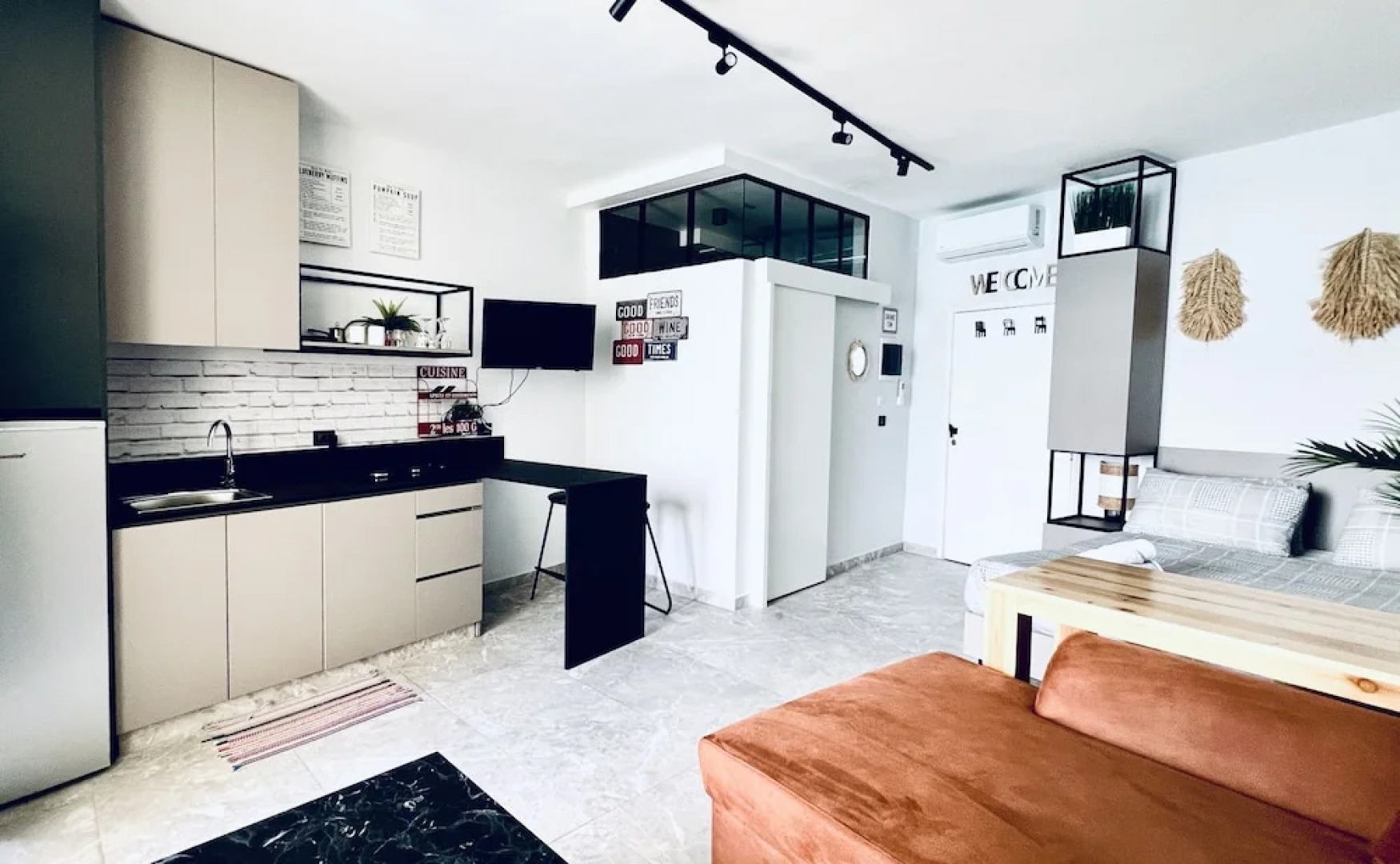 Gondola marine resort