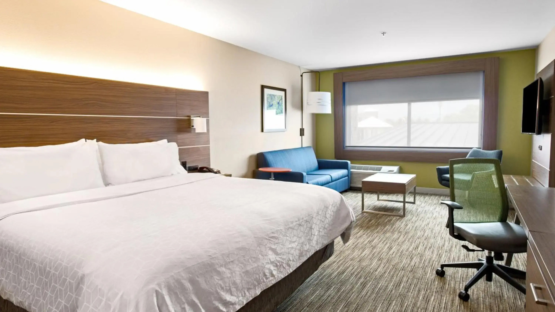 Holiday Inn Express & Suites Racine by IHG