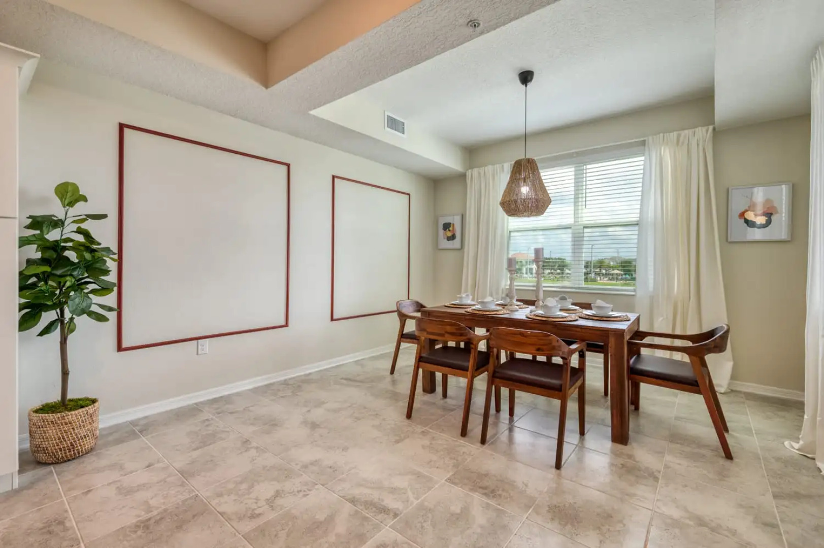 Sophisticated apartment with Mickey themed bedroom near Disney