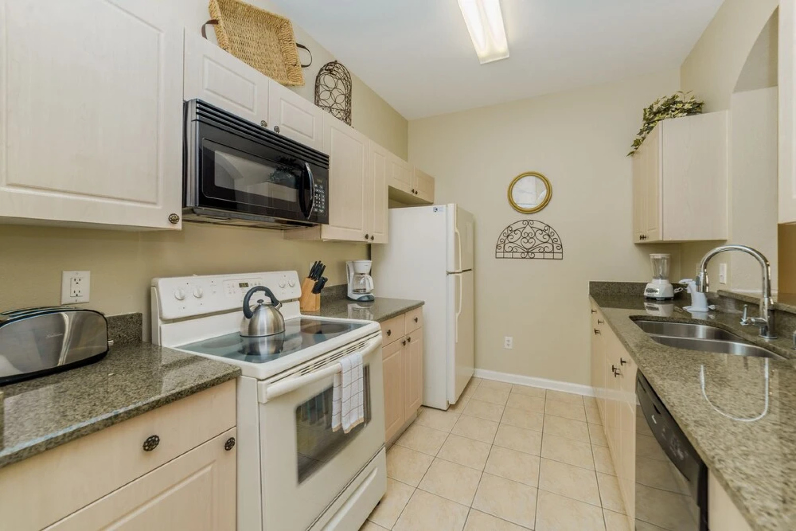 Windsor Palms Resort Homes, Townhomes & Condos