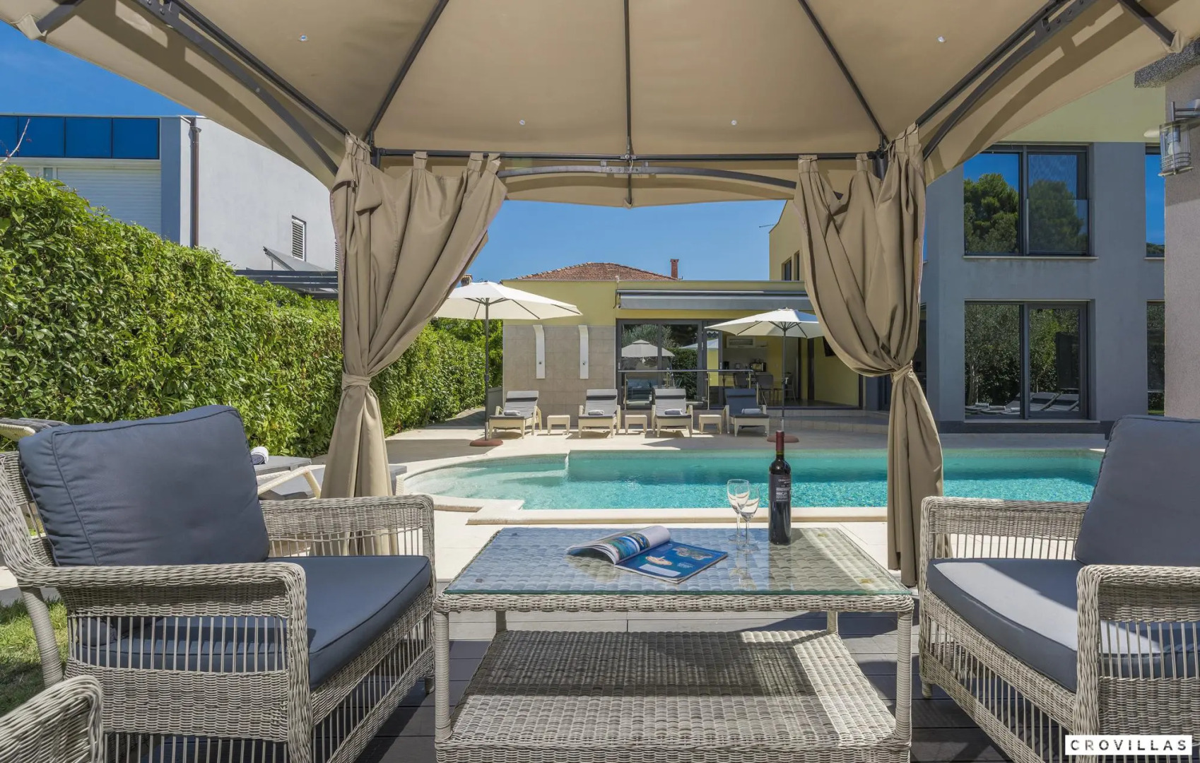 Happy in Fazana with 5 bedrooms and 1 bathrooms