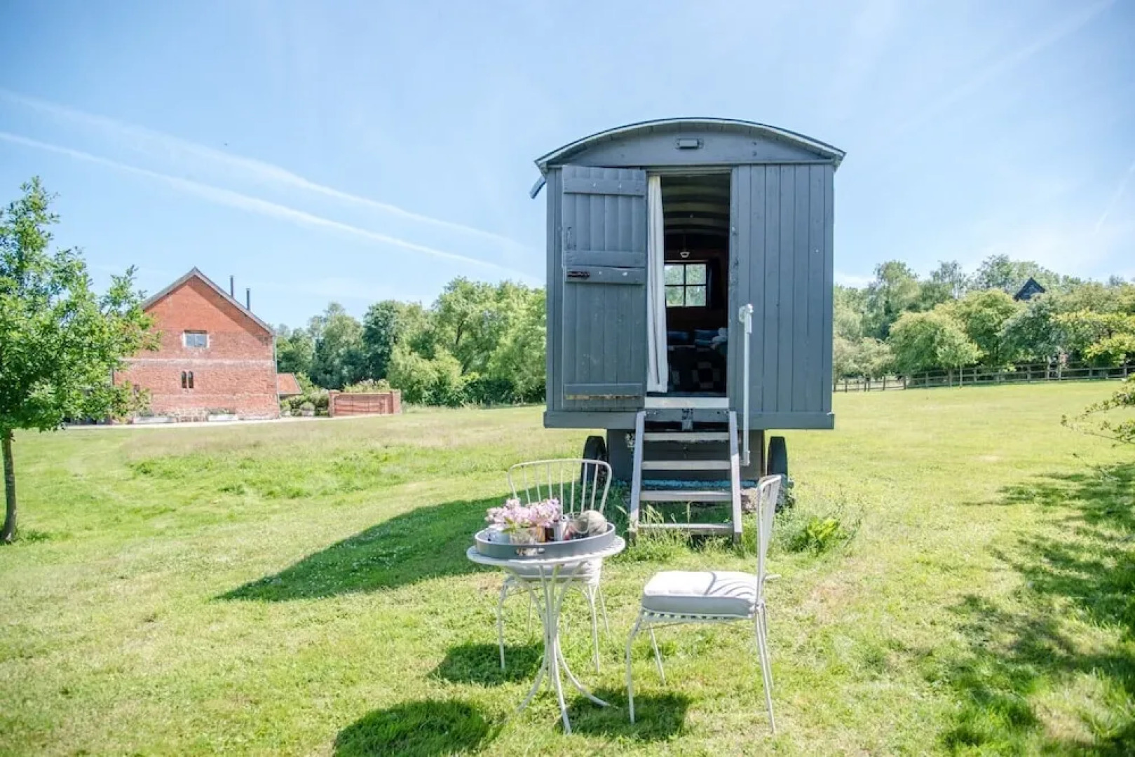 Abbey Shepherds Hut, Eye
