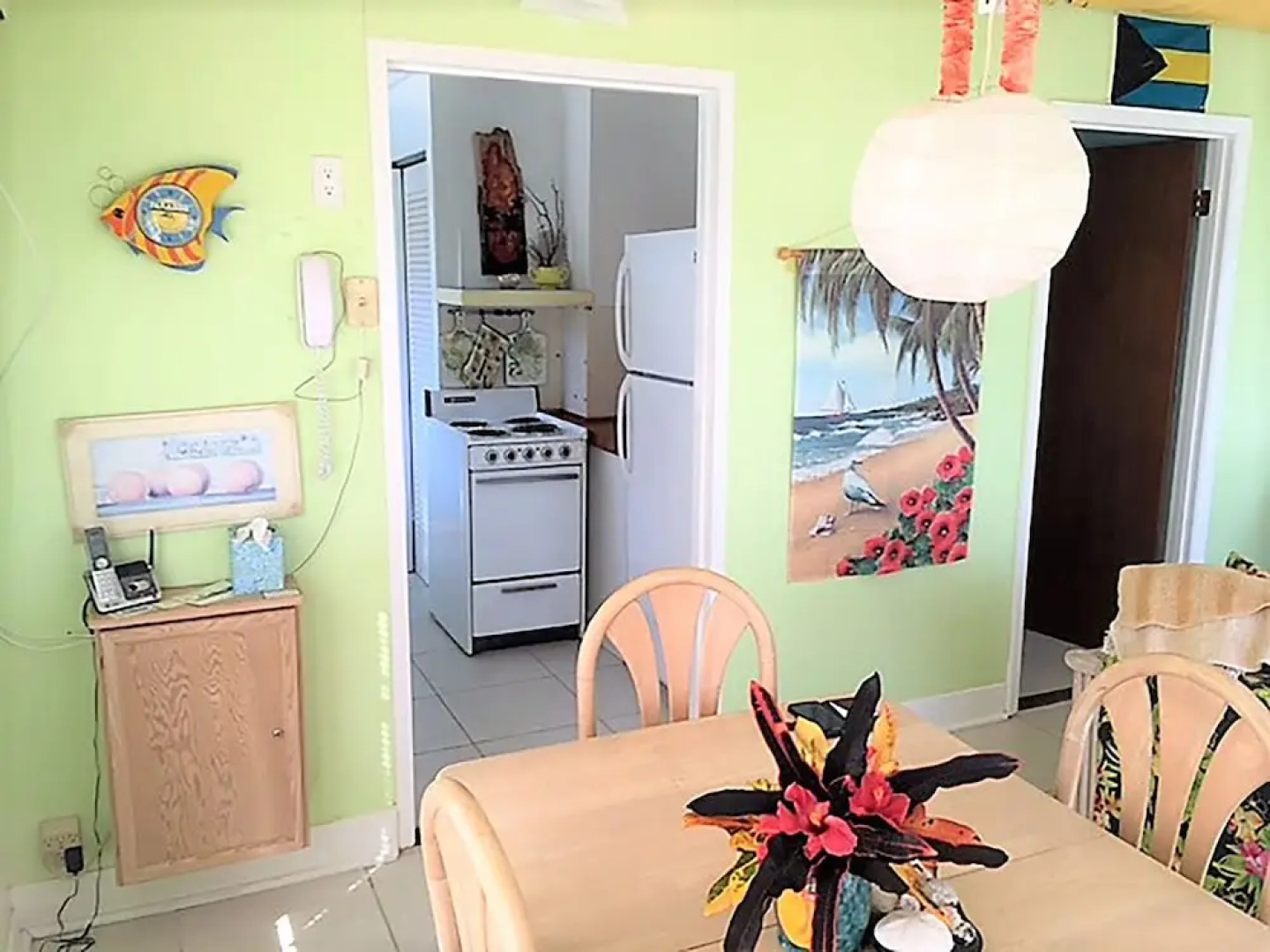 Green Turtle Cay by TechTravel