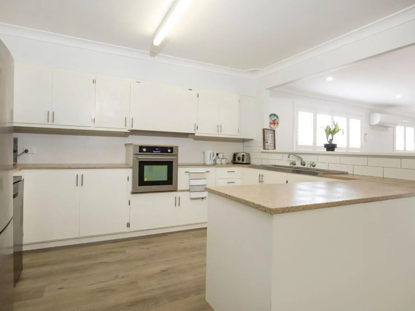 Burra Days I Pet Friendly I 10 mins Walk to the Beach