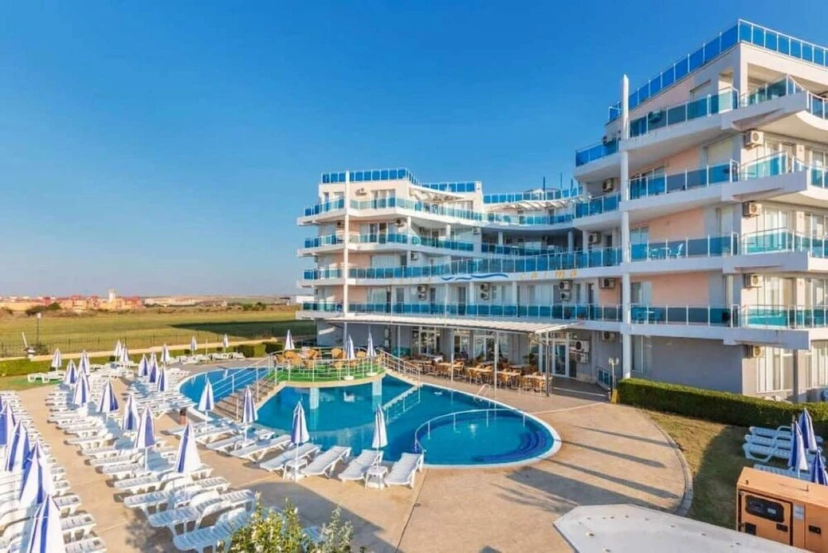 Charming 1-bed Apartment in Aheloy