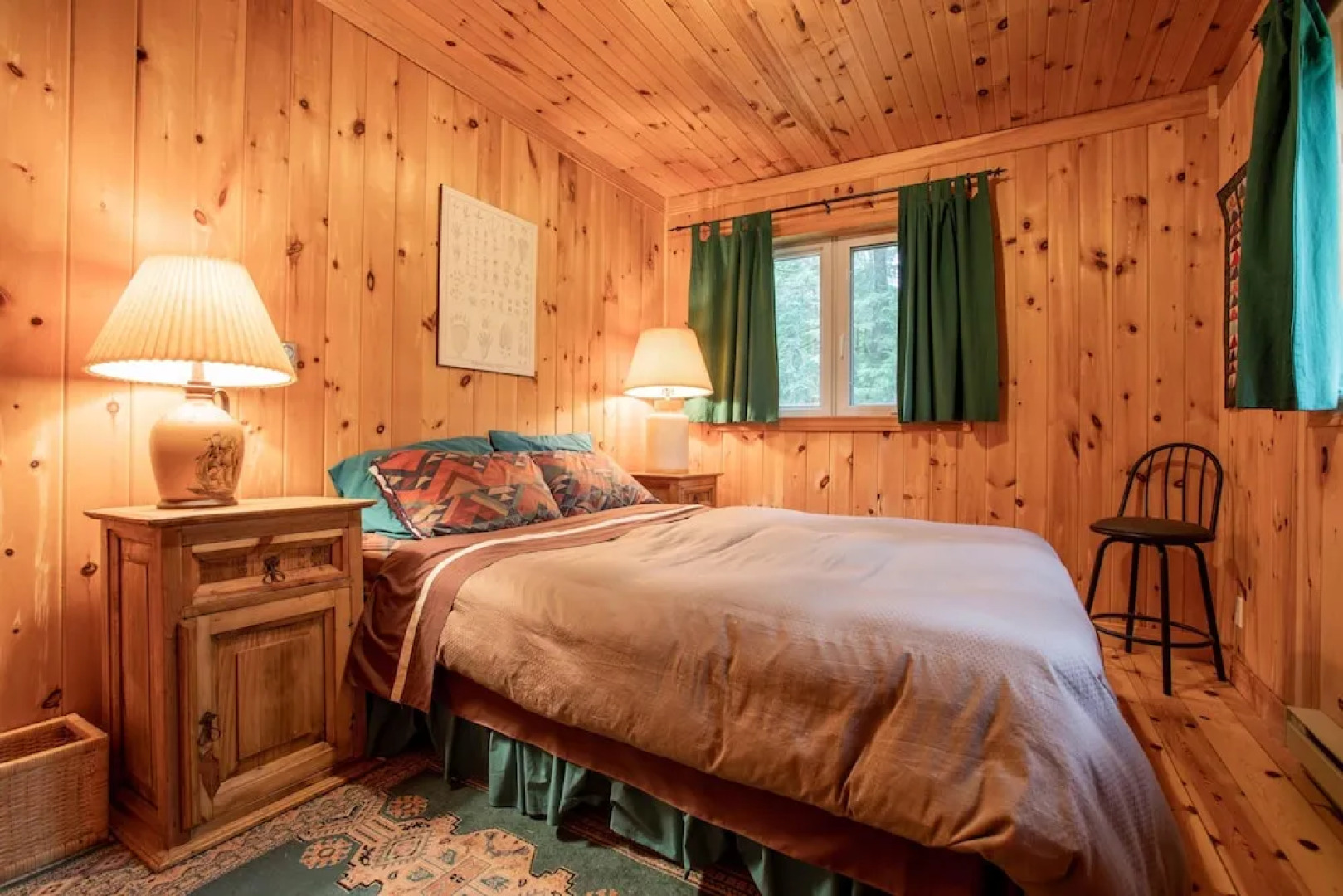 Wildflower Cottage A Fantastic boat access family cottage with a spectacular 500' of waterfront!