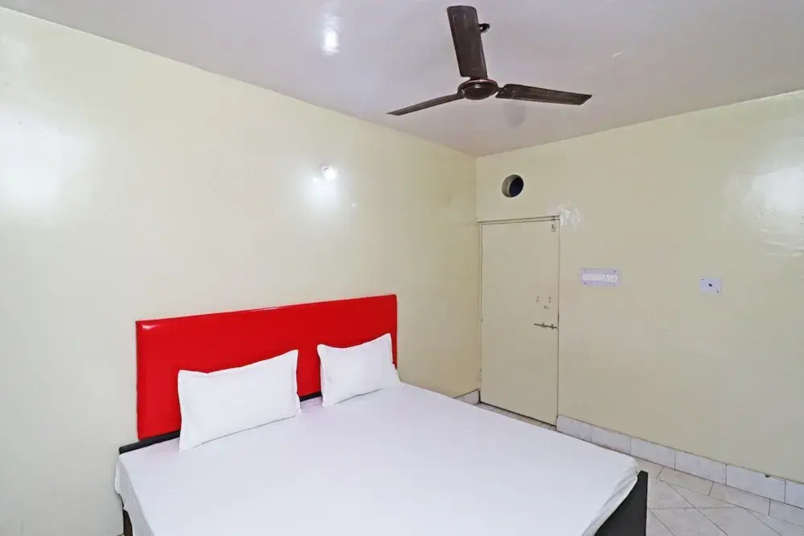 SPOT ON 37692 Hotel Shanky