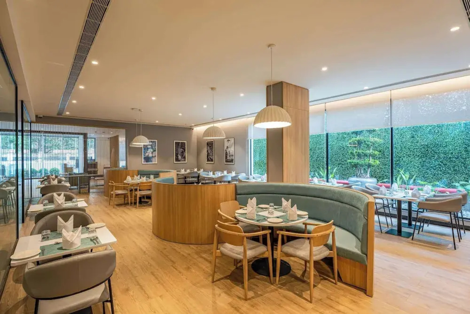 Park Inn & Suites By Radisson Thrissur East Fort