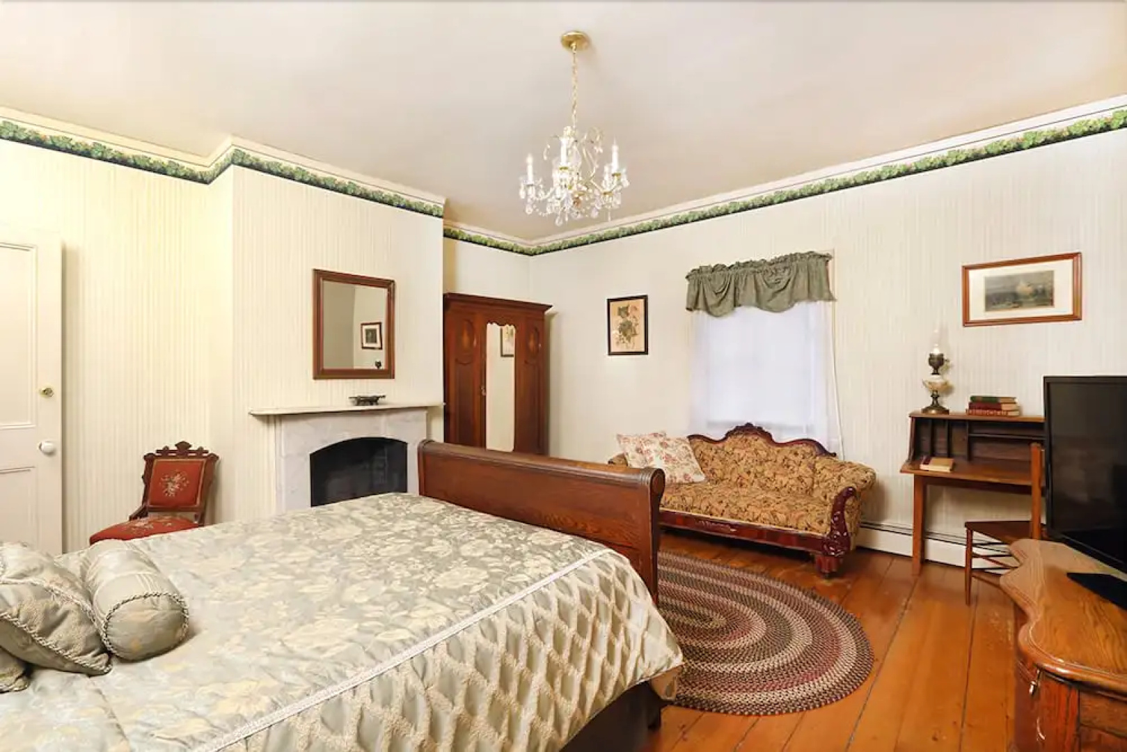 The old Court bed and Breakfast
