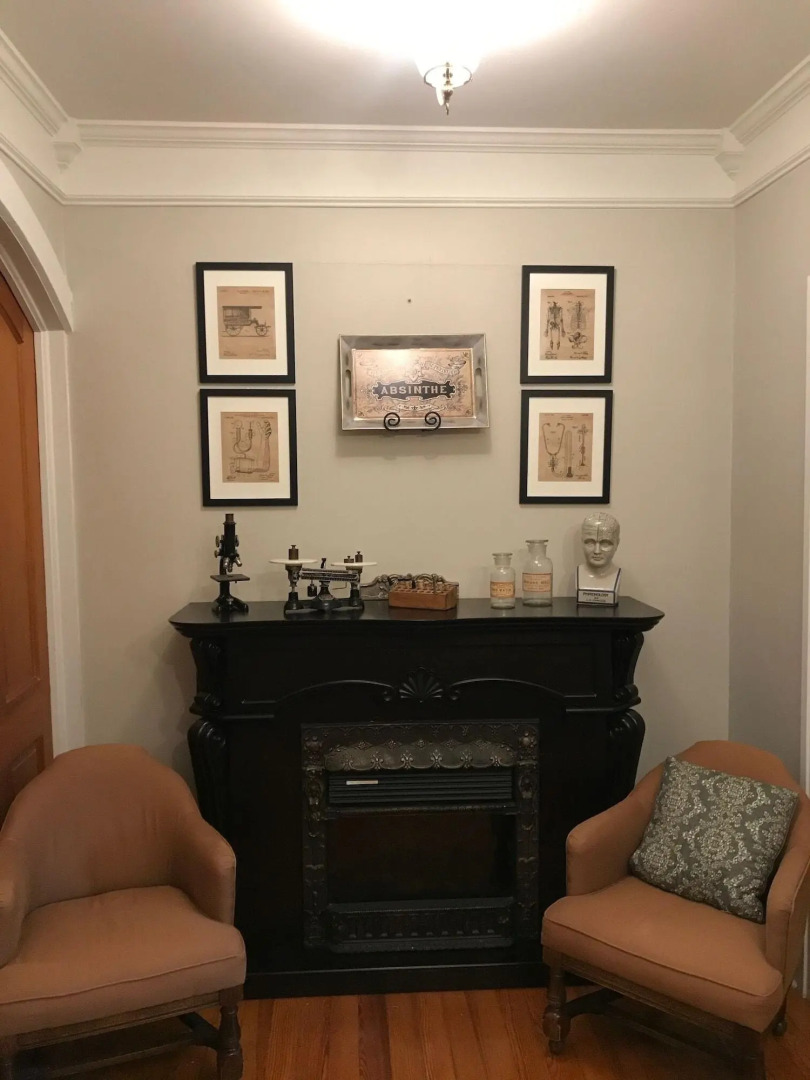 Iron Amethyst Inn   Boutique Hotel