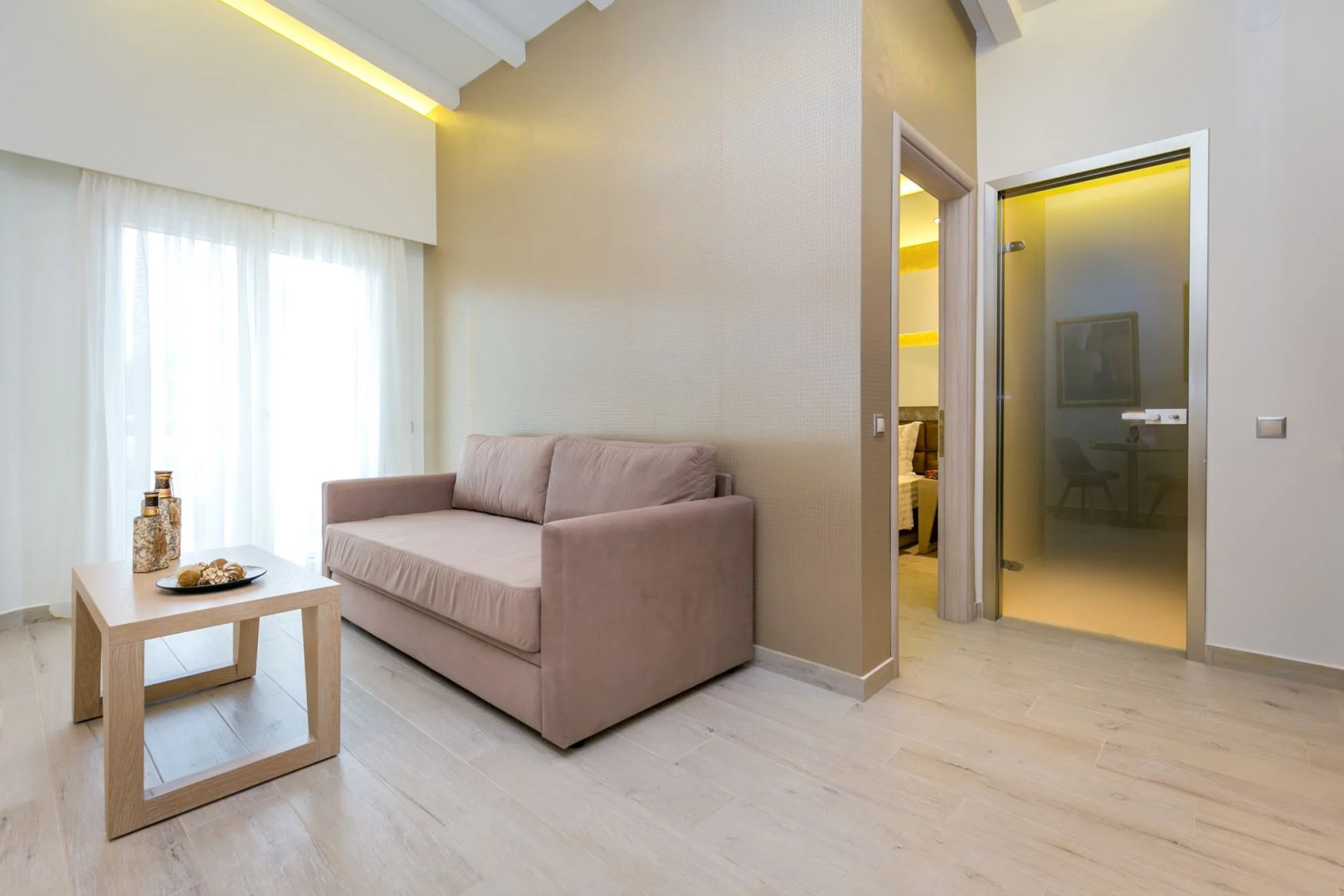 Lobelia Luxury Suites