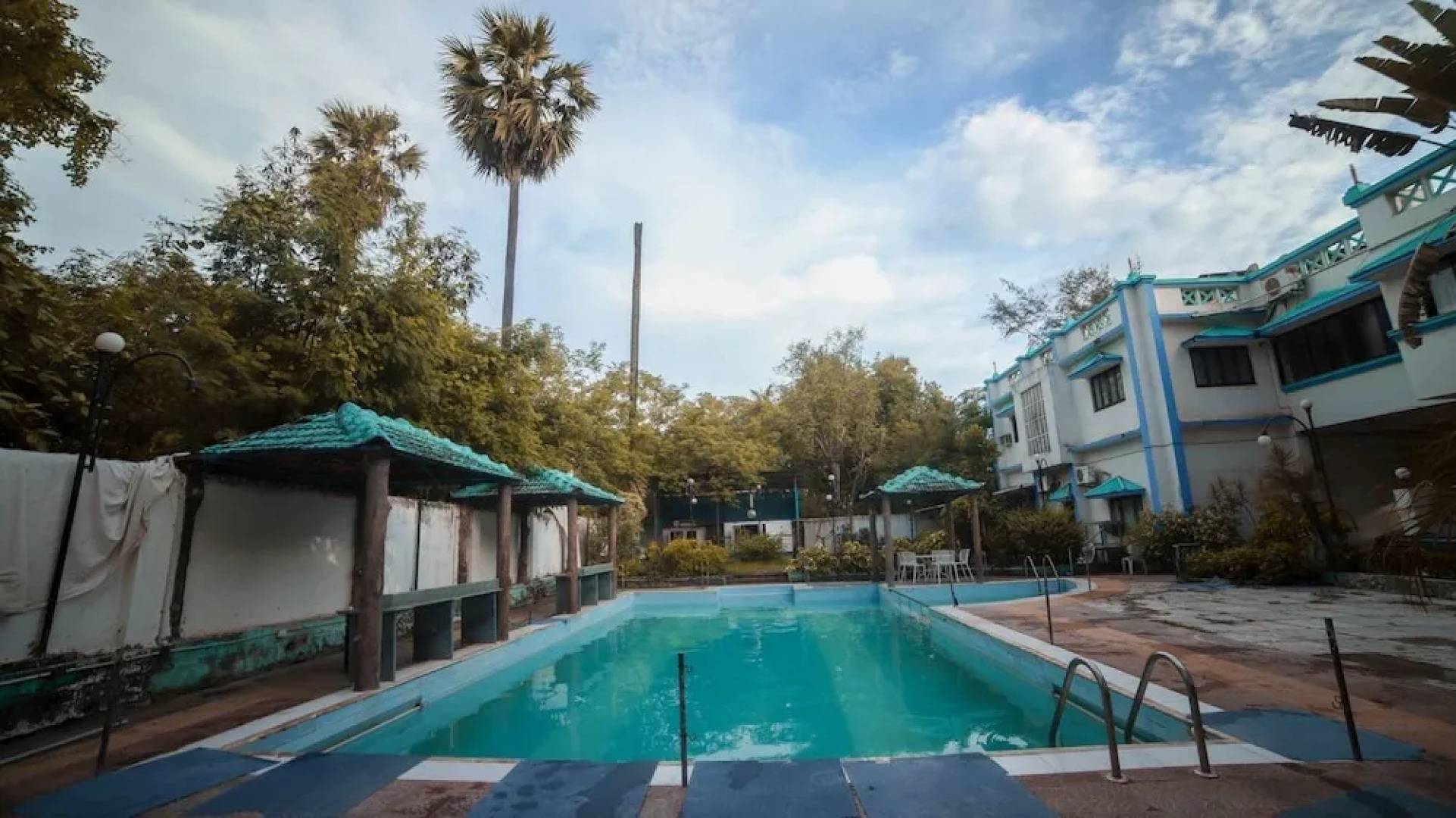 Seashell Beach Resort