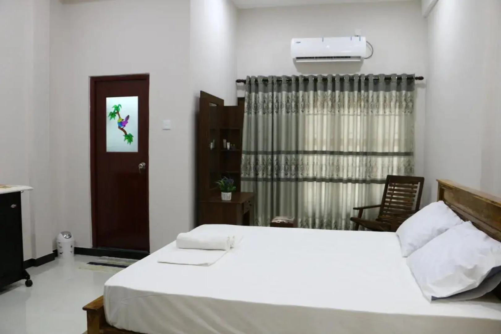 Thisha Hotel