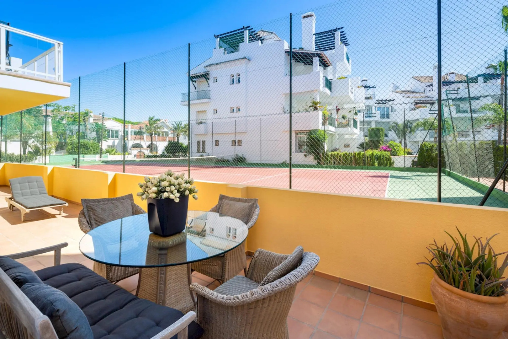 3 bedroom beachfront apartment La Cala de Mijas