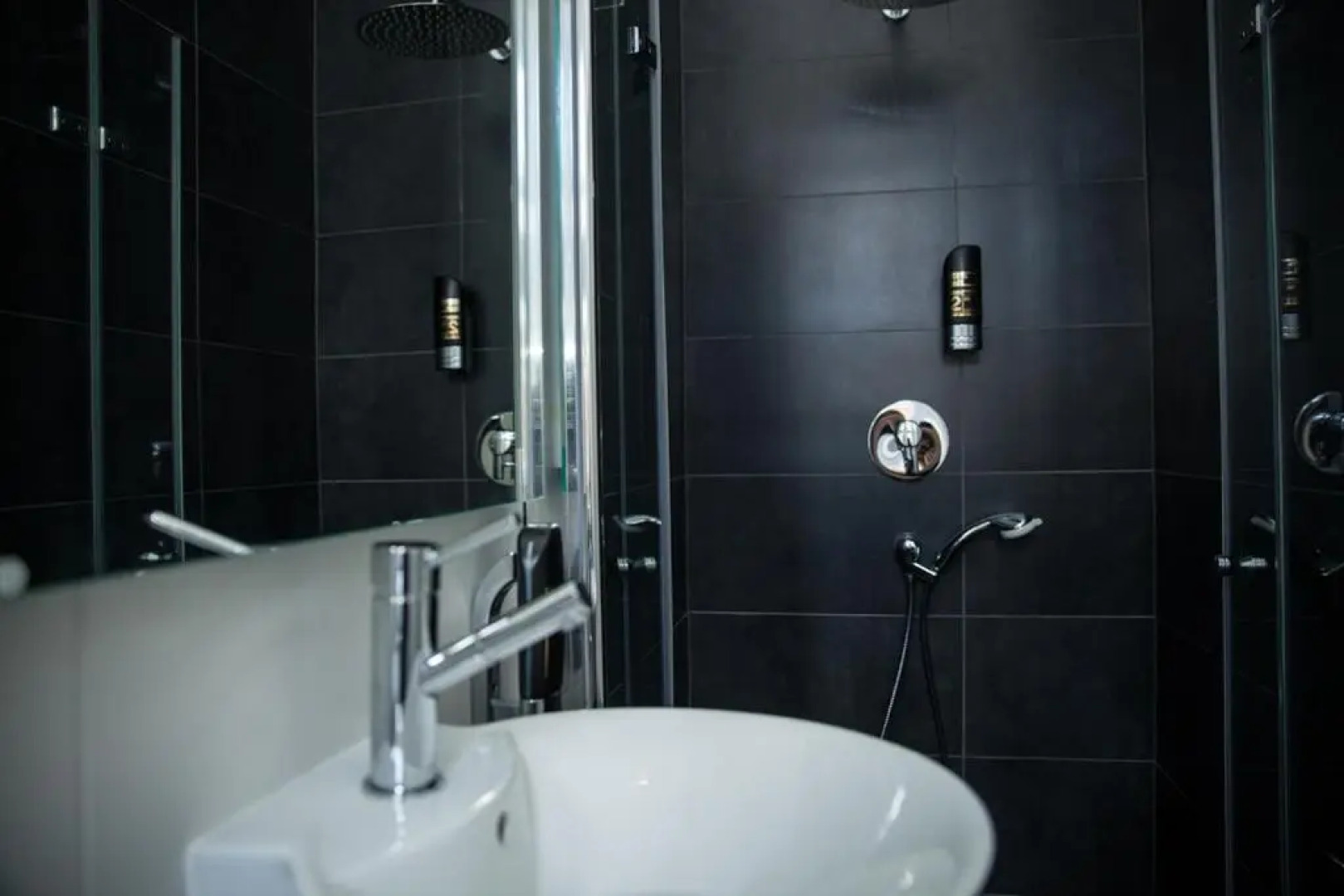 Hotel & Pension Villa Laluna