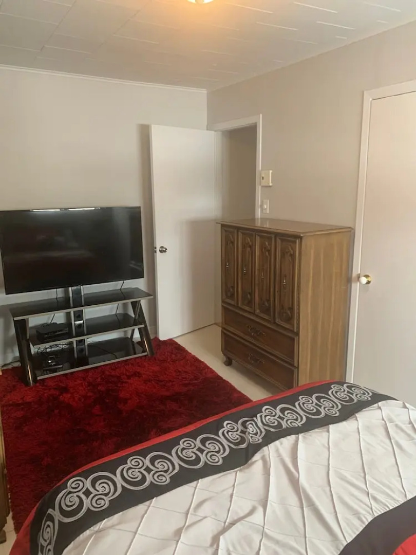 Room in Guest Room - Homestays in Gaspésie - Without Breakfast Provided