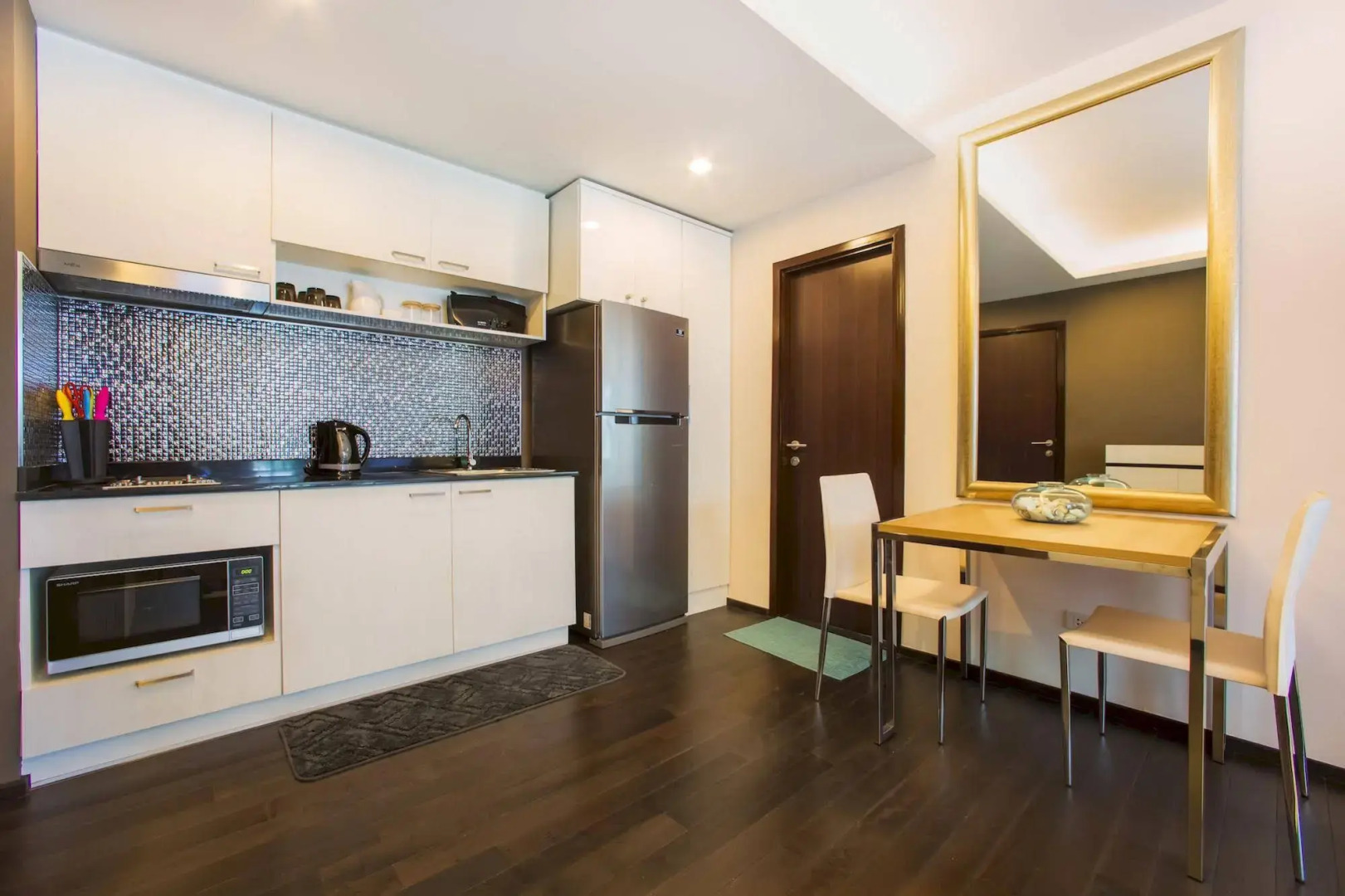 The Title Condo by TropicLook