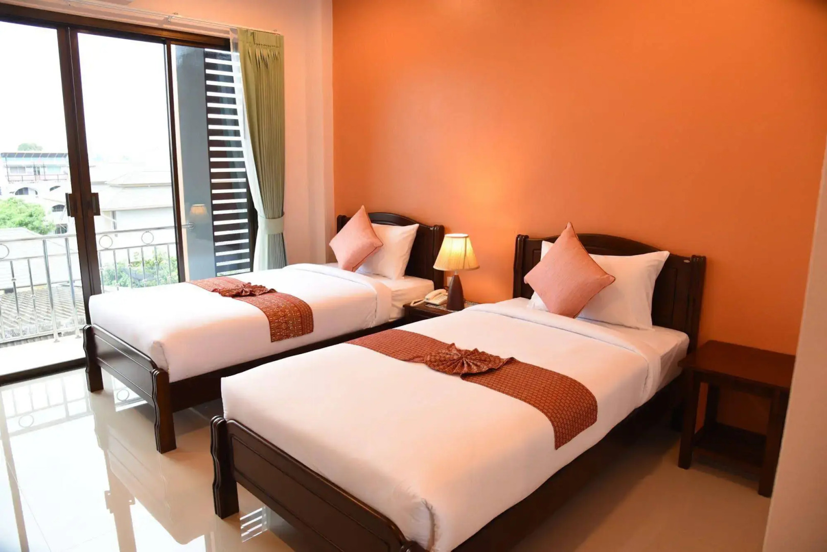 Sripet Hotel