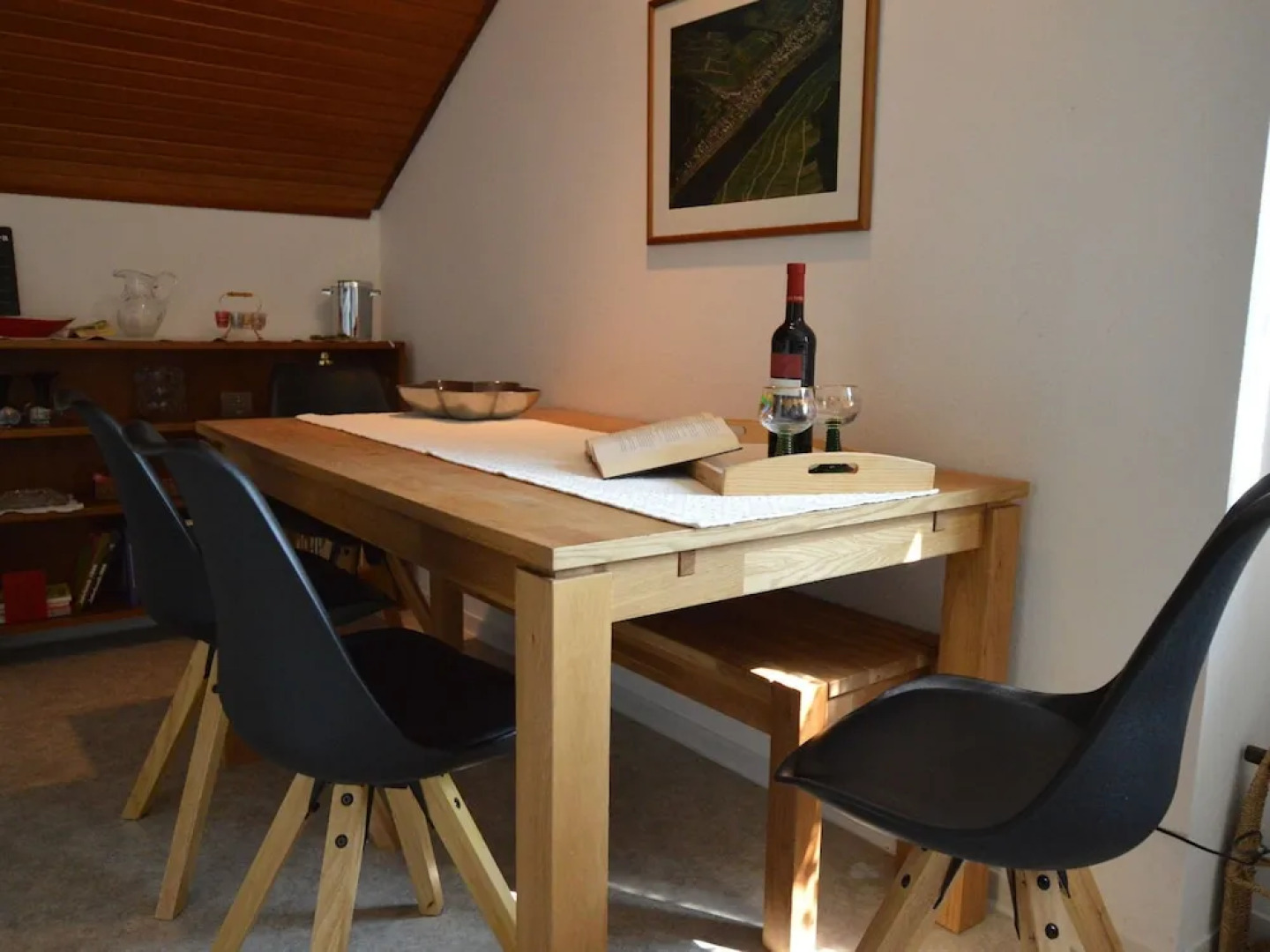 Comfortable And Stylishly Furnished Apartment With Marvellous View And Private Garden