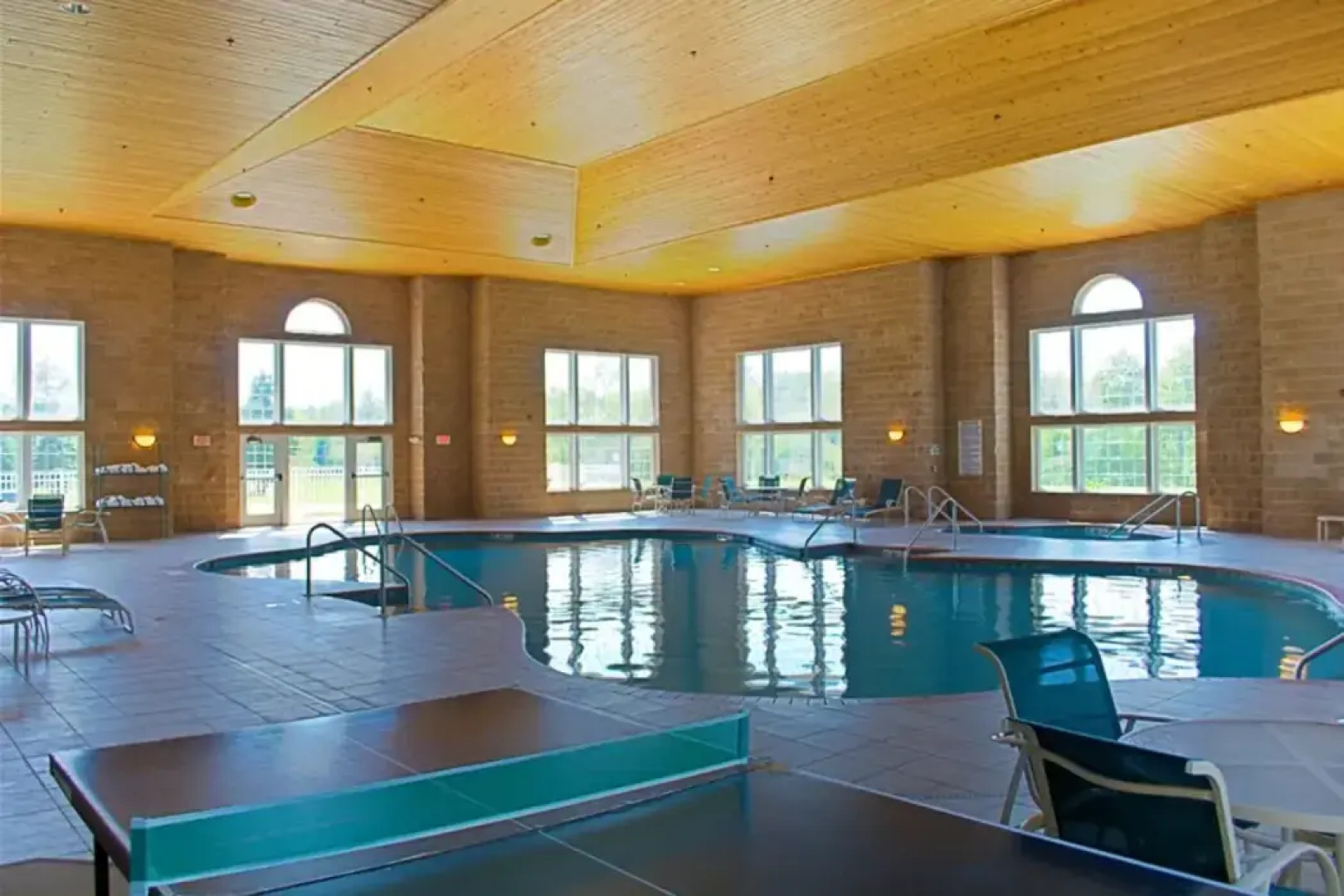 Four Seasons Island Resort