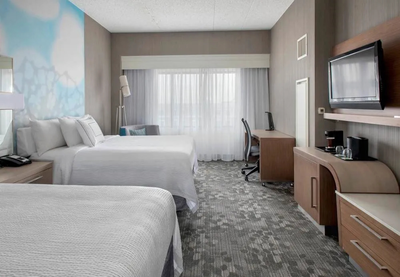 Courtyard Newark Elizabeth