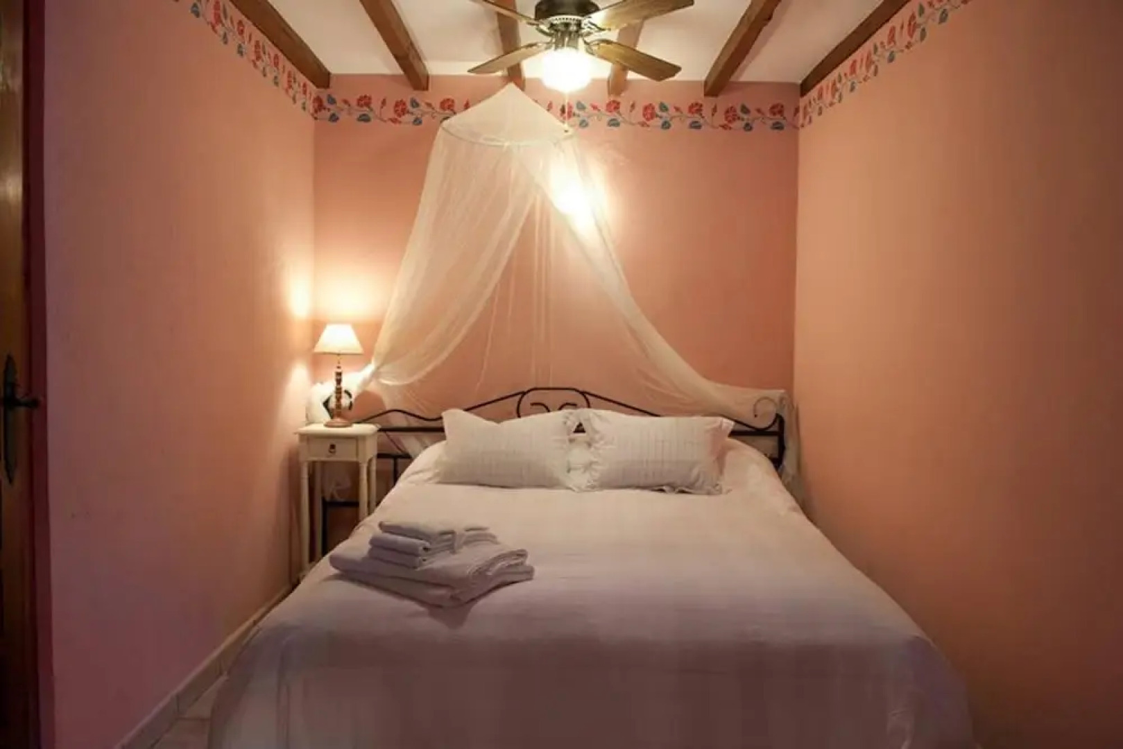 Apartment With one Bedroom in Robledillo de Gata, With Wifi