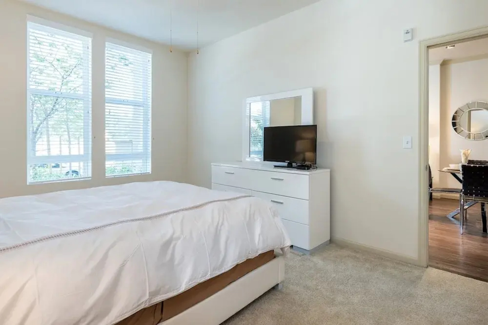 Global Luxury Suites Foster City