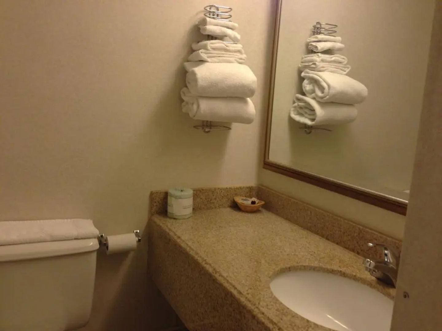 Village Inn Annapolis MD