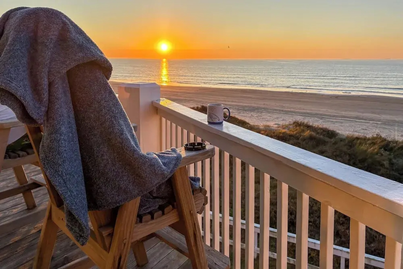 Oceanfront Crystal Beach Vacation Home w/ Deck!
