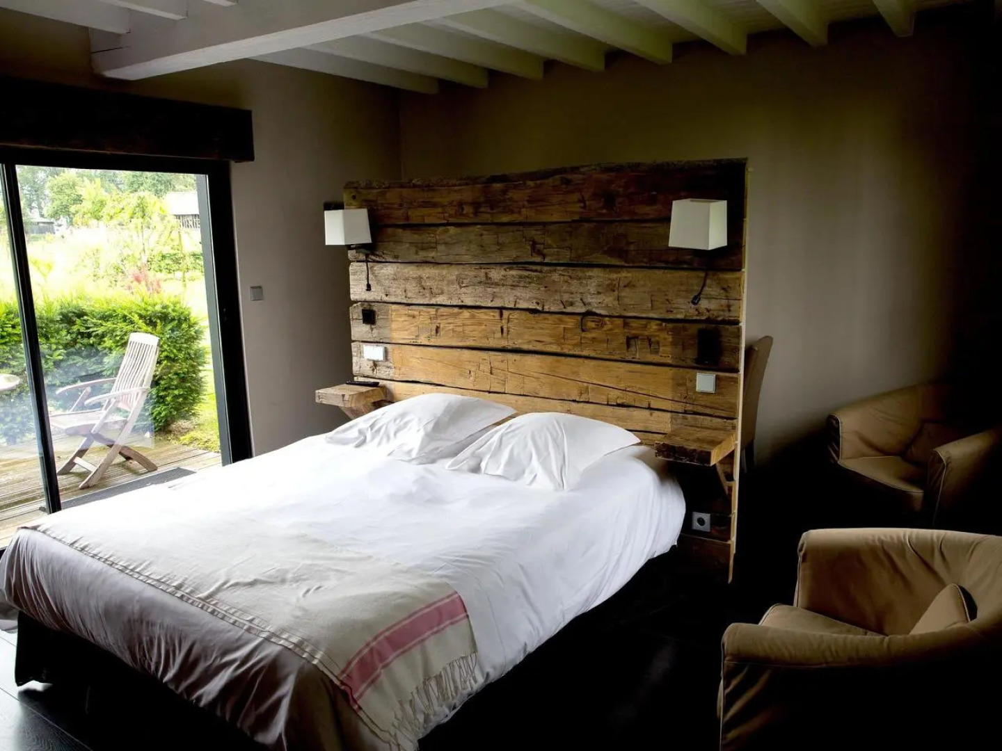 Logis Hôtel La Cour De Rémi