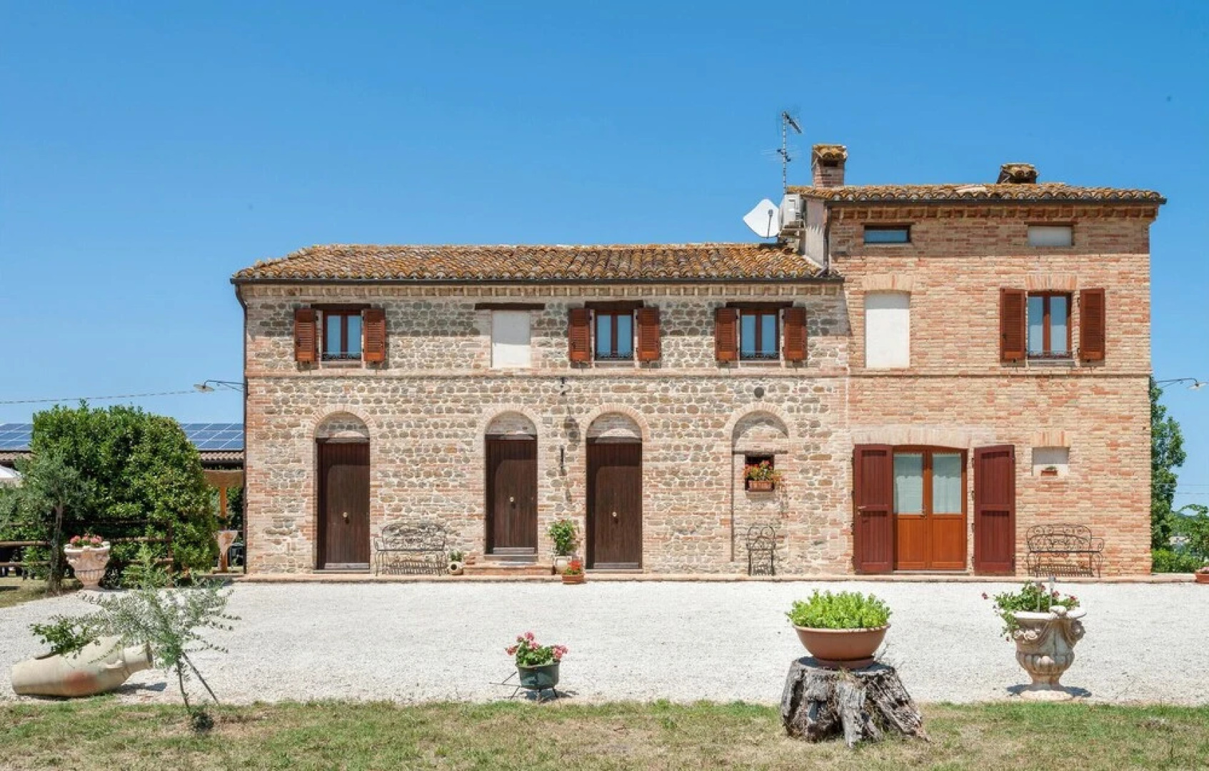 Awesome Home in Tolentino With 6 Bedrooms, Wifi and Outdoor Swimming Pool