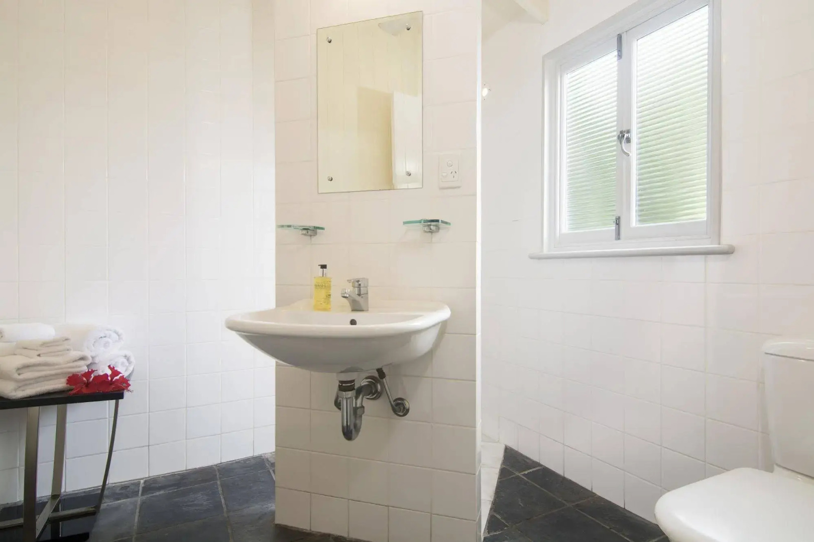 Port Douglas Cottage and Lodge