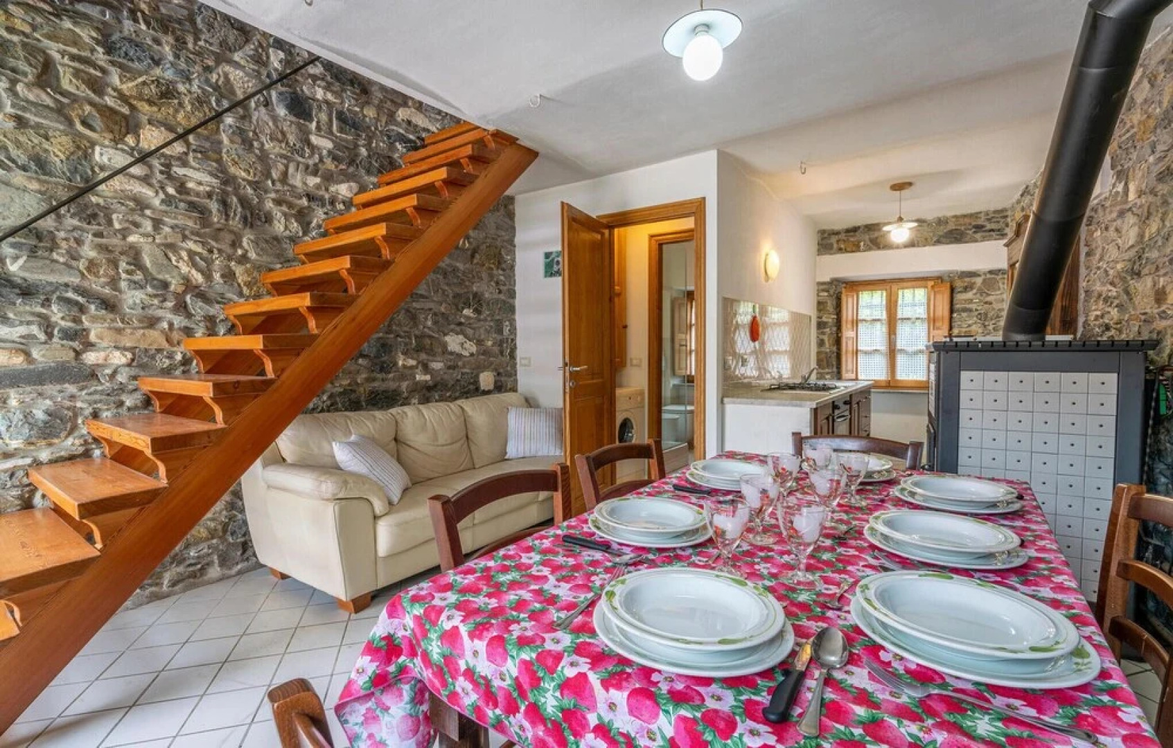 Awesome Home in Loco di Rovegno With Wifi and 4 Bedrooms