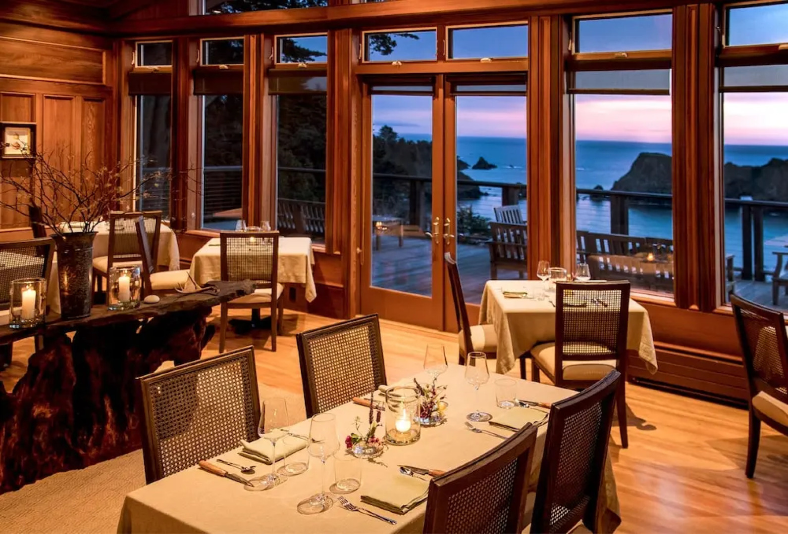 The Harbor House Inn