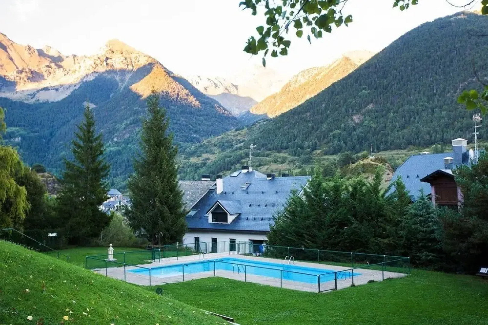 Foratata by Keywii. 6paxs. Sallent de Gallego