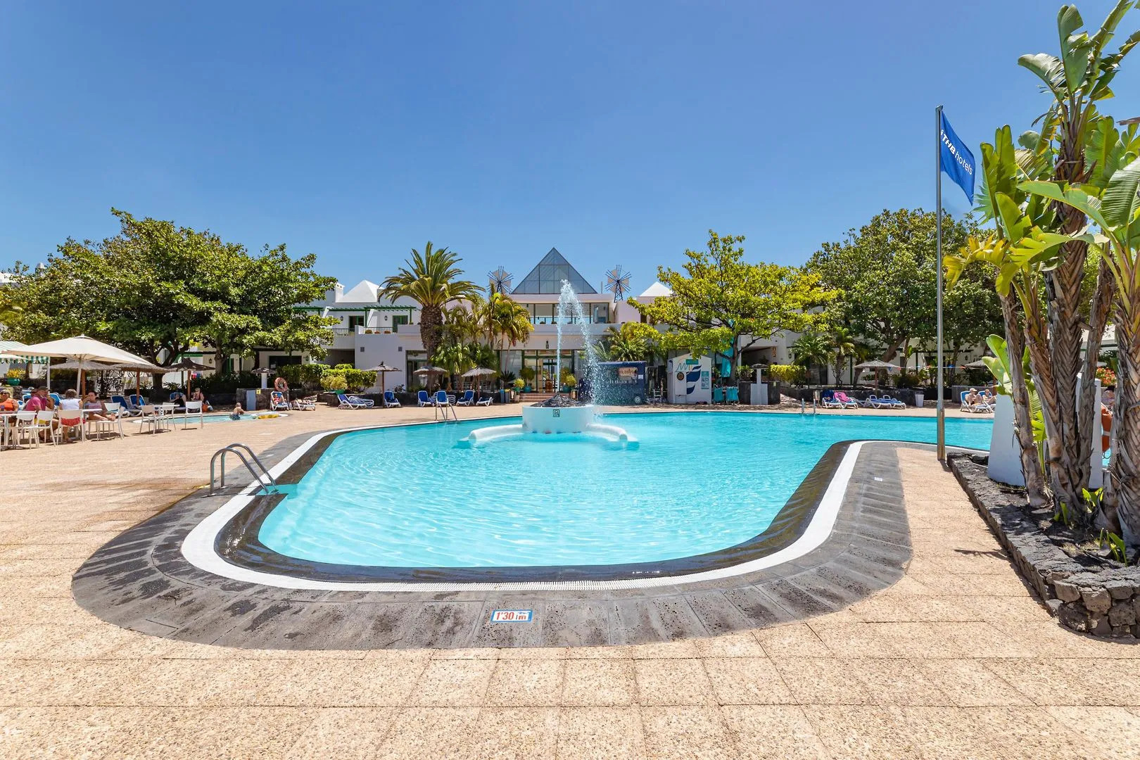 Отель THB Royal