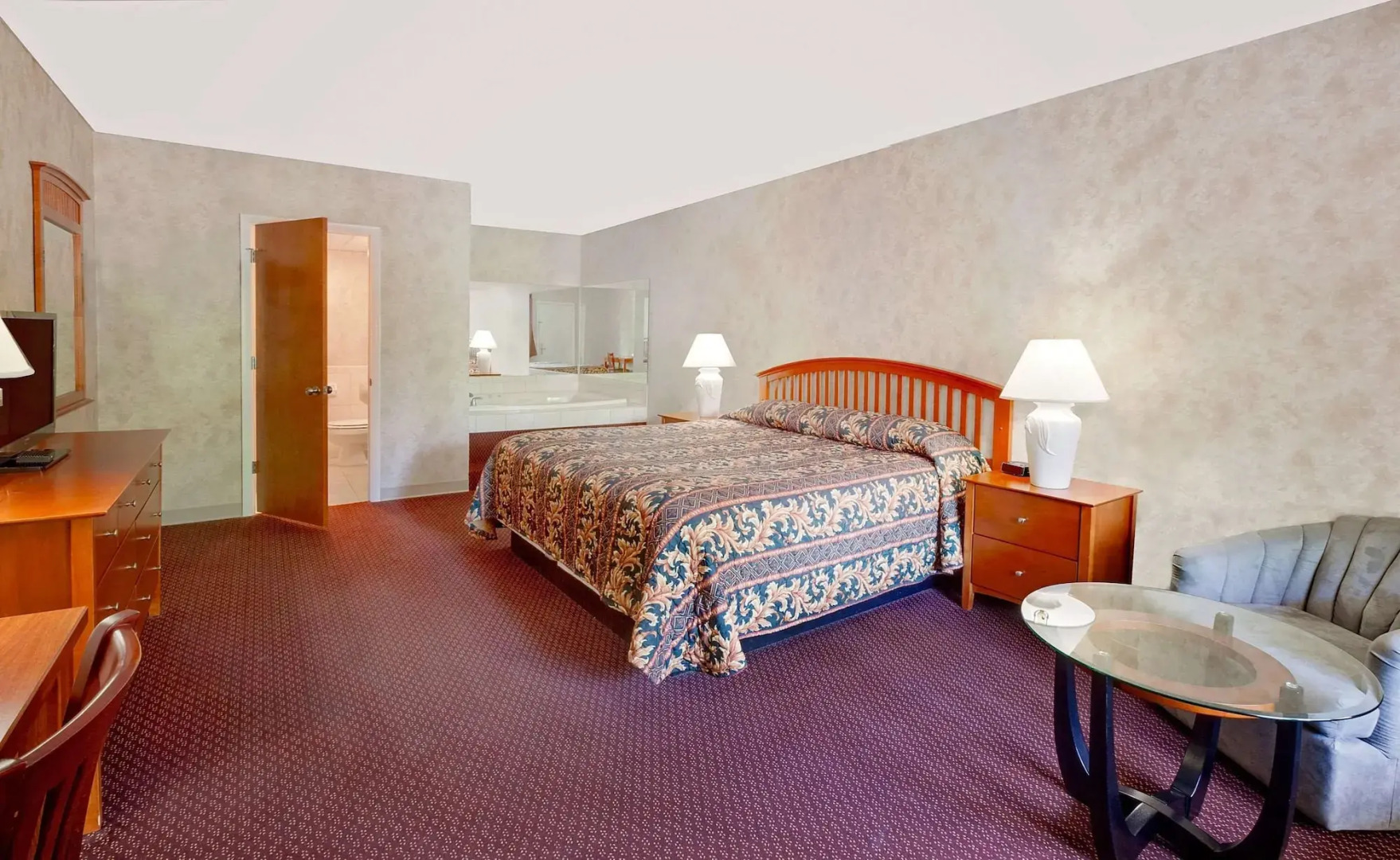 Super 8 by Wyndham Traverse City