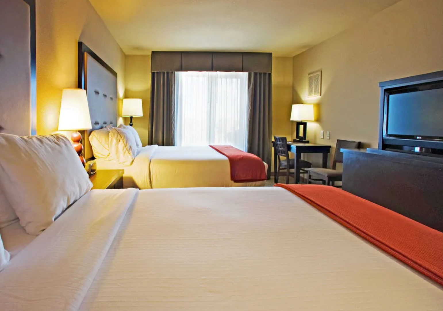 Holiday Inn Express Hotel & Suites Wichita Falls