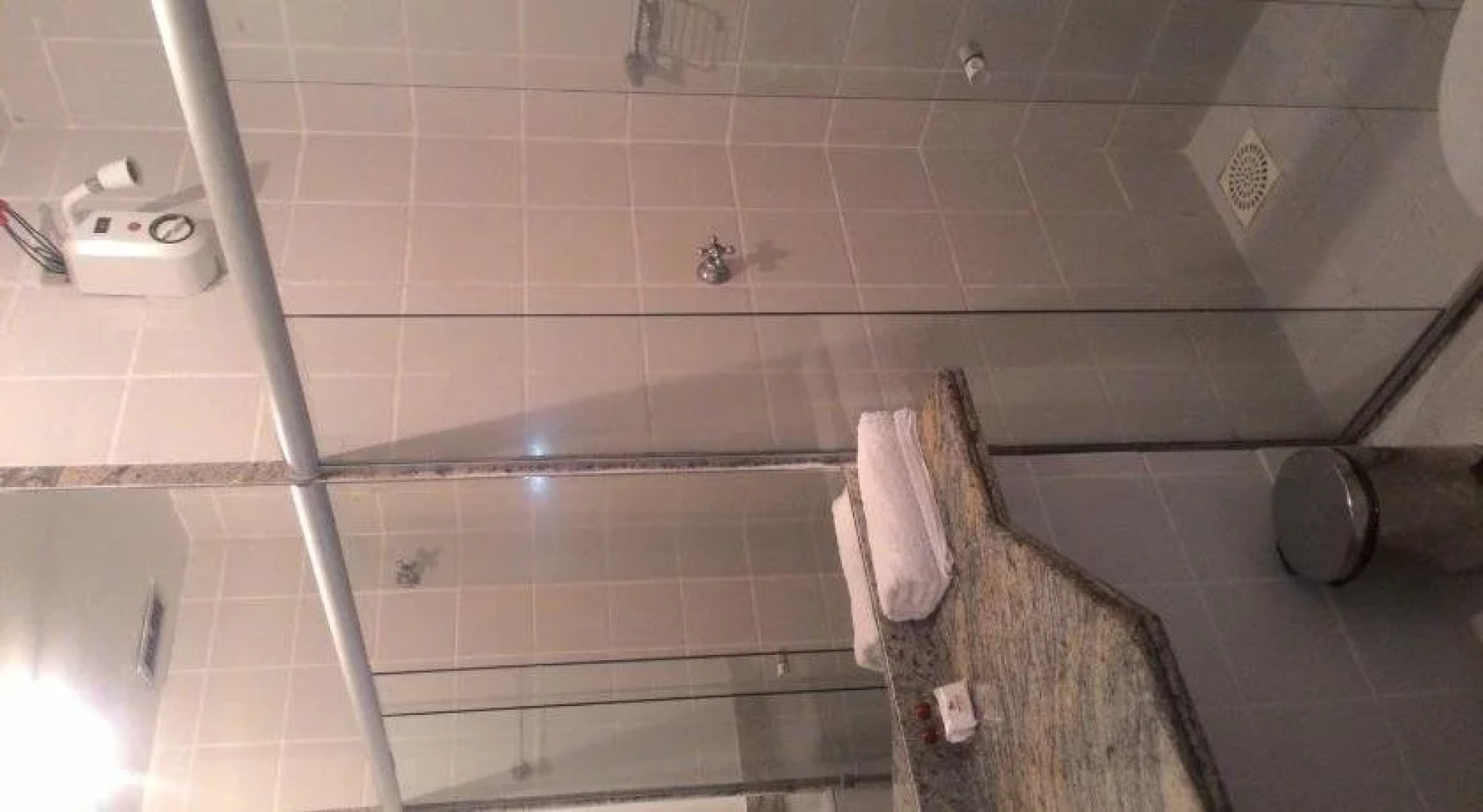 Jardim de Allah Flat Service