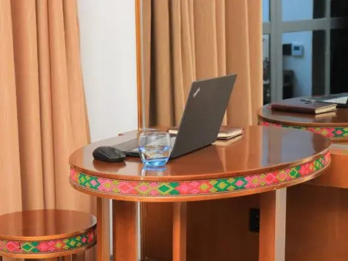 Aifeel Hotel (Ledong Lvzhi Nan Gan'en Road)