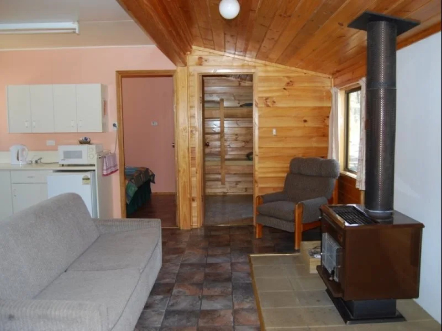 Gumleaves Bush Holidays