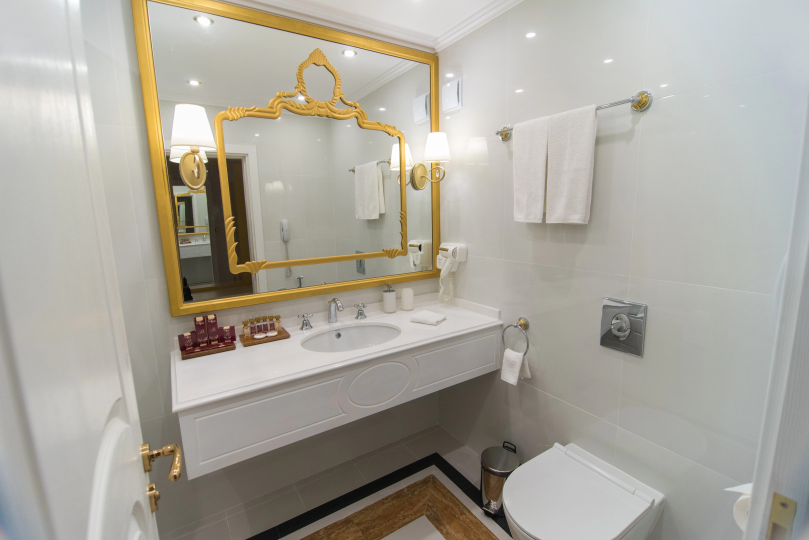 Imperial Palace Hotel & Spa